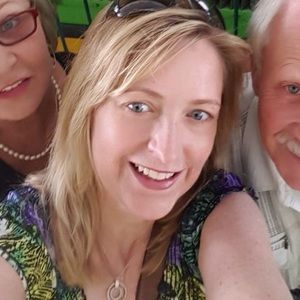 Meet your Posher, Ella